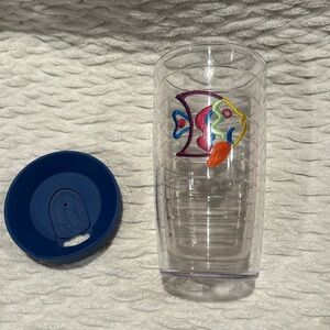 Tervis Tumbler 16 oz Rainbow Multi Colored Fish Patch w/ Lid nwot